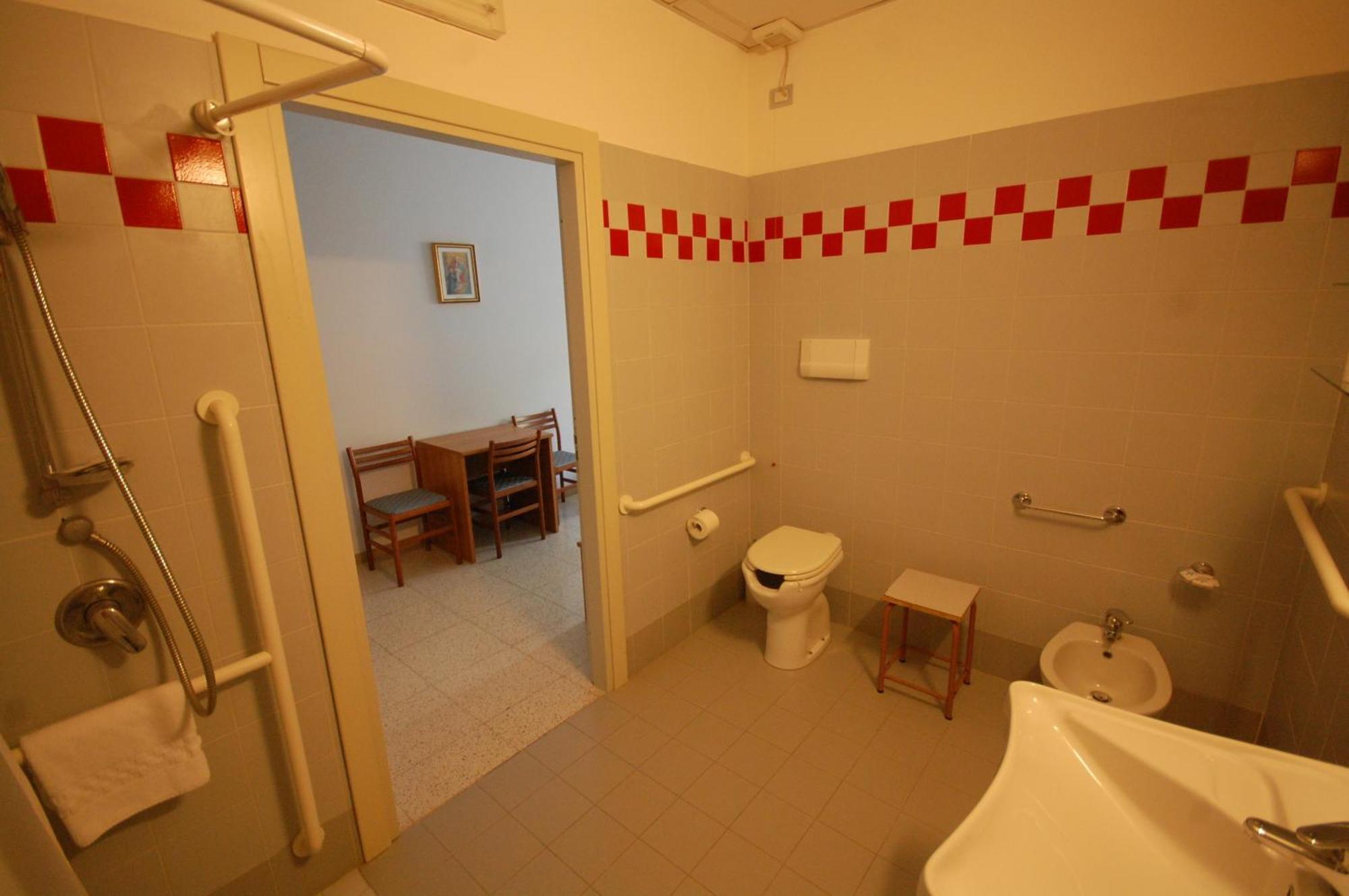 Casa Religiosa Di Ospitalita Nazareno Hotel Spoleto Buitenkant foto