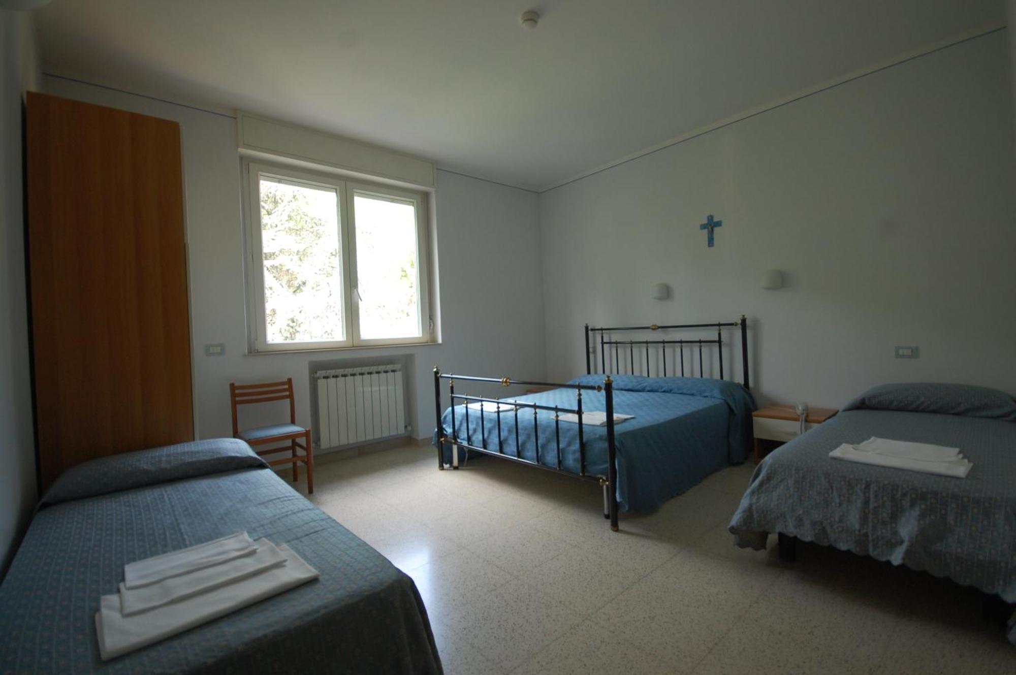 Casa Religiosa Di Ospitalita Nazareno Hotel Spoleto Buitenkant foto