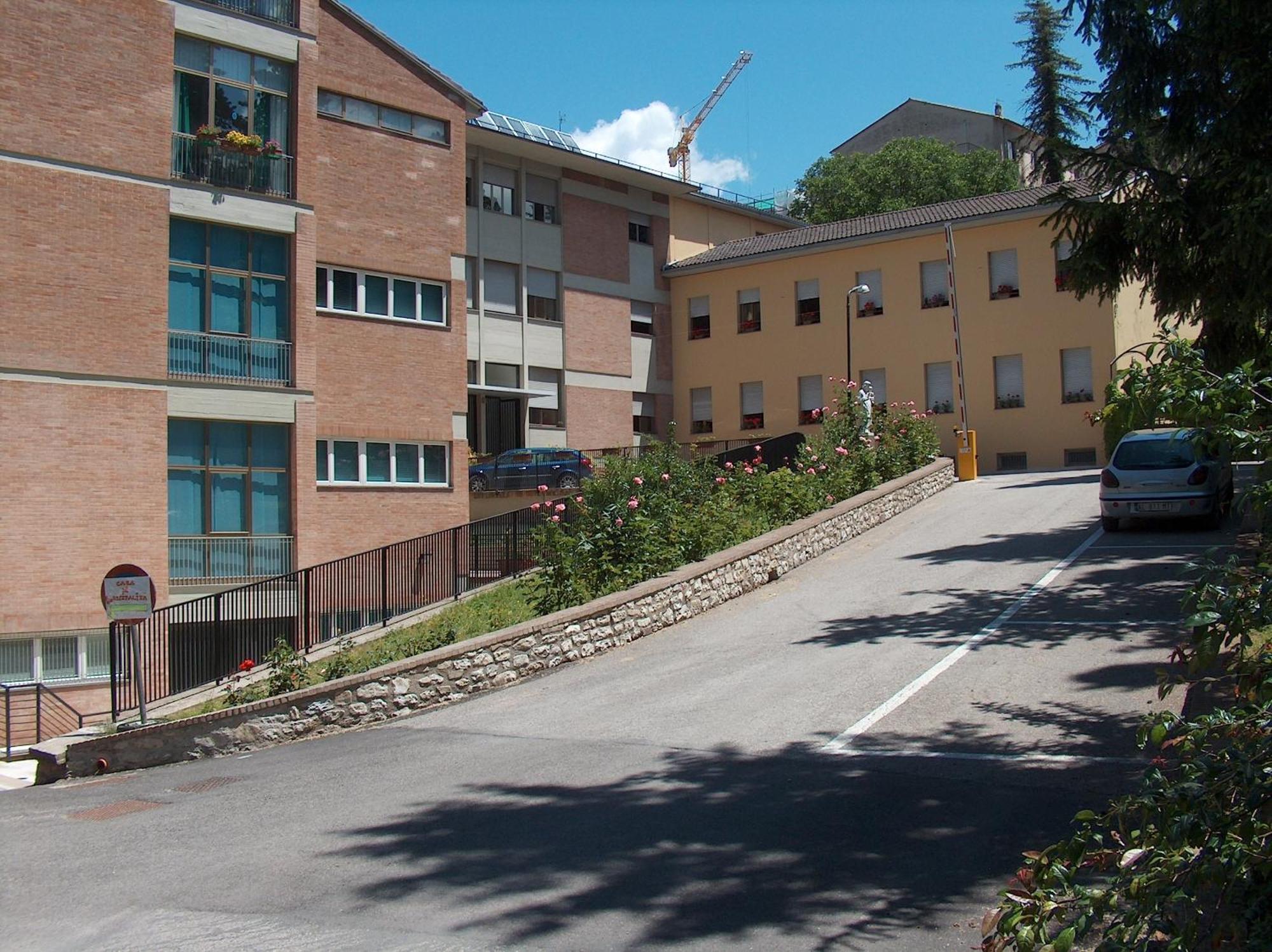 Casa Religiosa Di Ospitalita Nazareno Hotel Spoleto Buitenkant foto